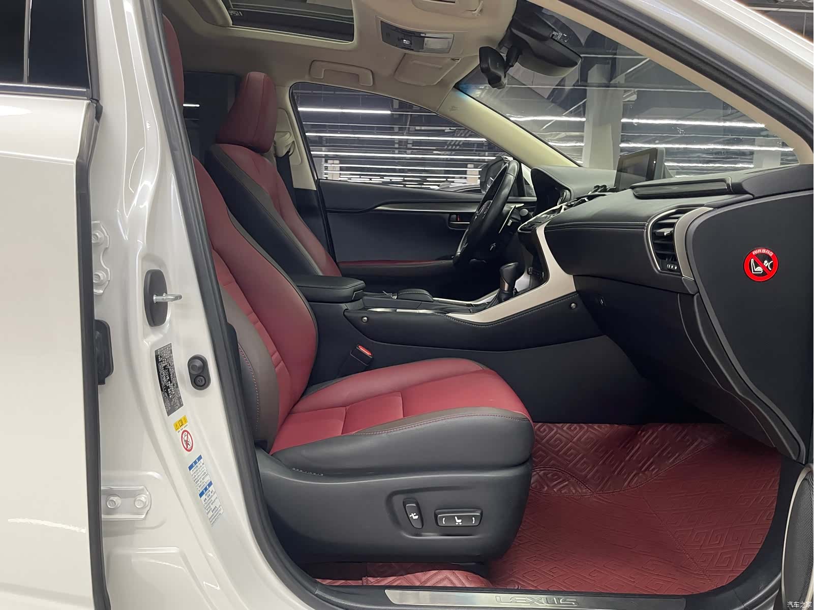 Lexus NX, 2018 14