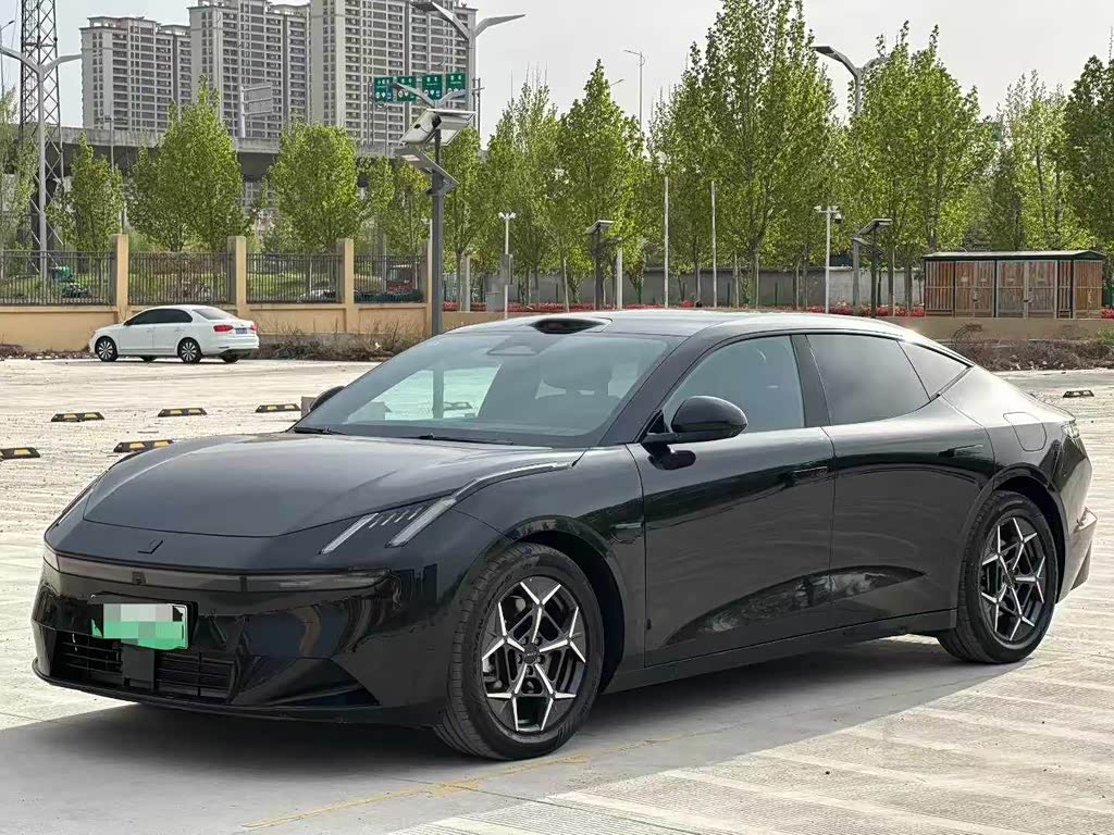 Lynk & Co 10