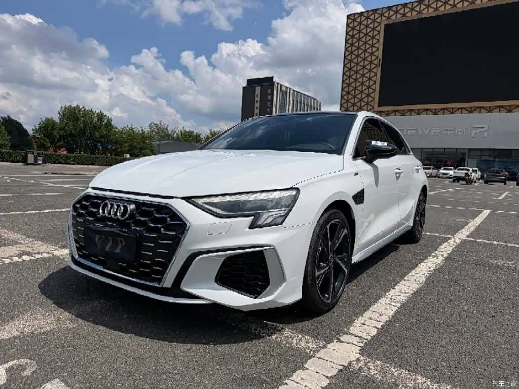 Audi A3, 2023 1