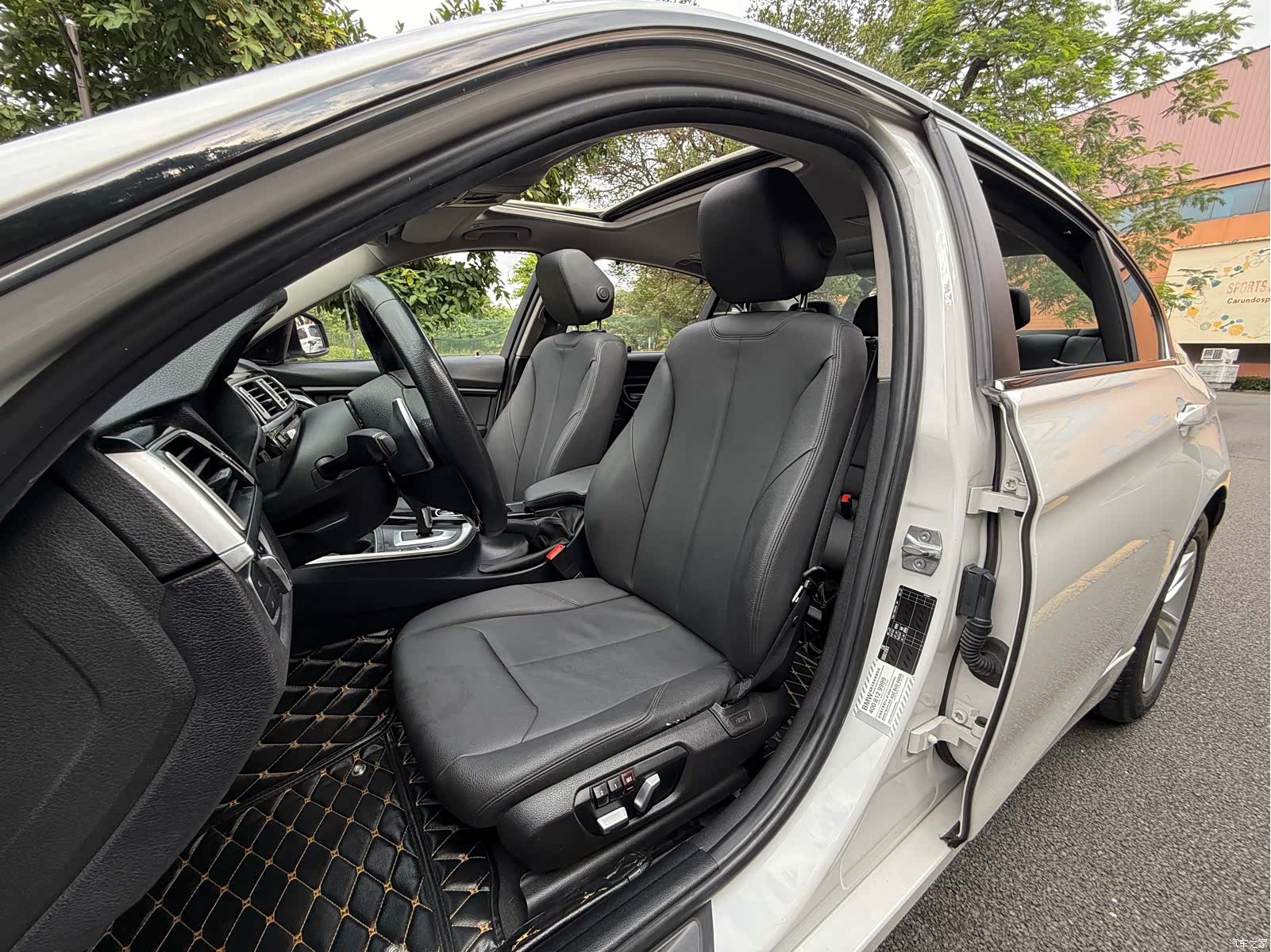BMW 3 Series, 2016 9