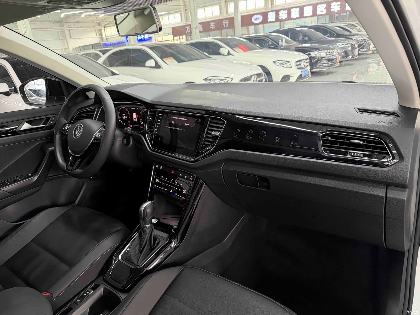 Volkswagen T-ROC, 2022 18