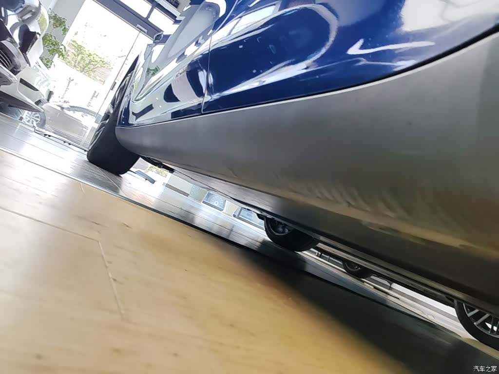 Tesla Model Y, 2023 21