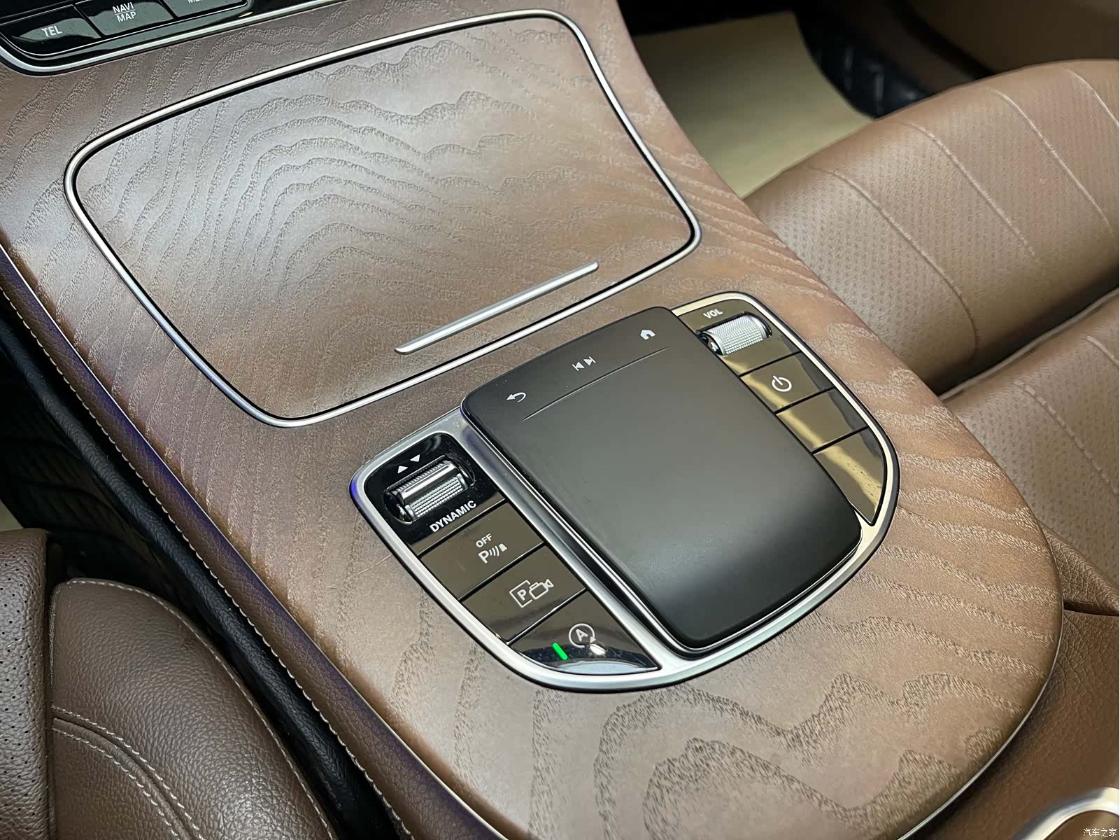 Mercedes-Benz E-Class, 2022 15