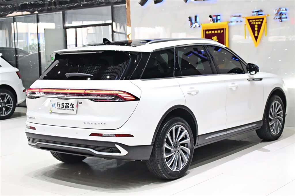 Lincoln Corsair, 2023 16