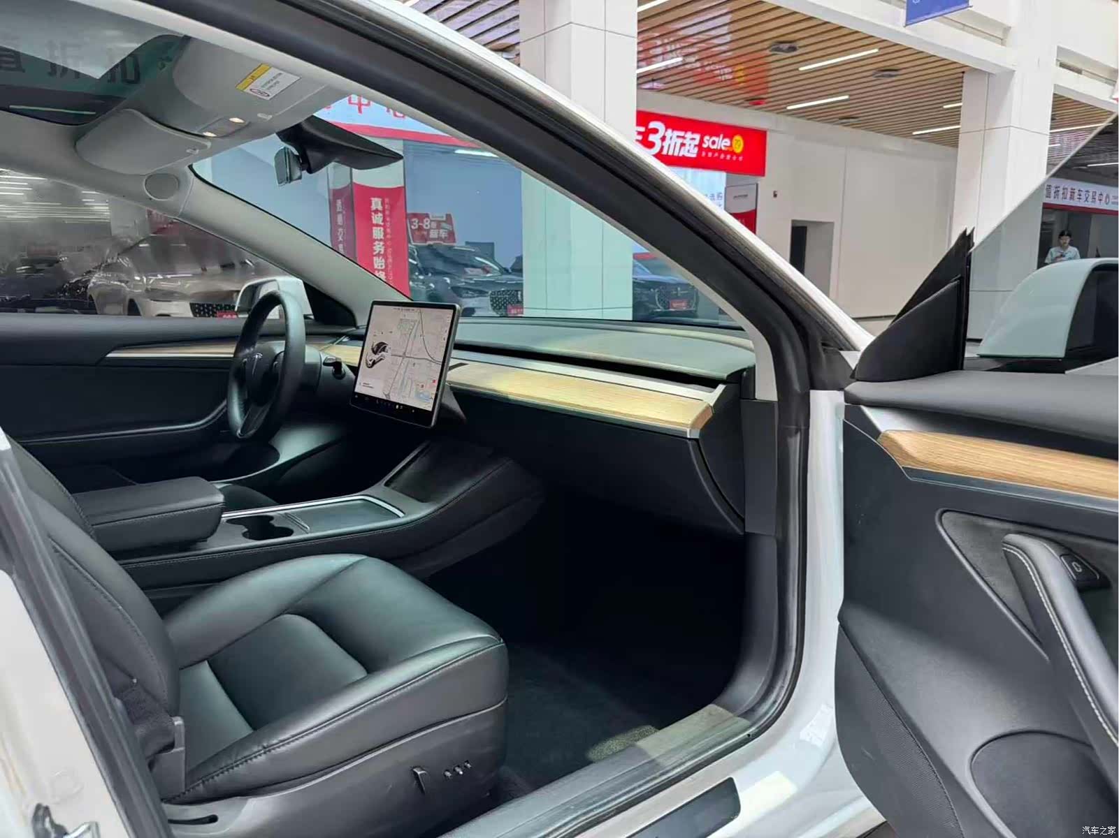 Tesla Model 3, 2022 15