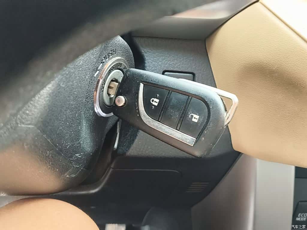 Toyota RAV4, 2018 9