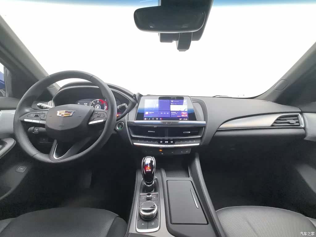Cadillac CT5, 2023 все фото