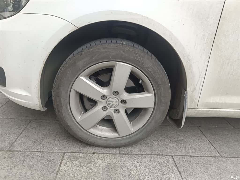 Volkswagen 5, 2014 23
