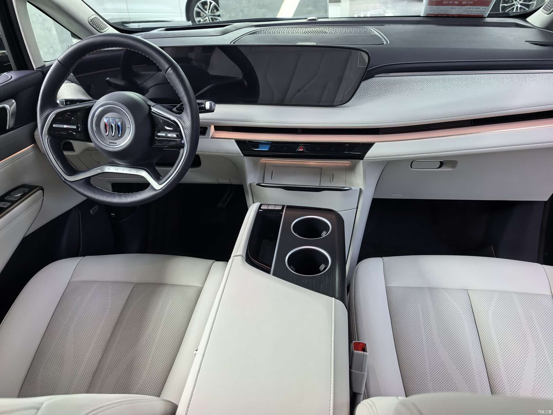 Buick GL8, 2025 6