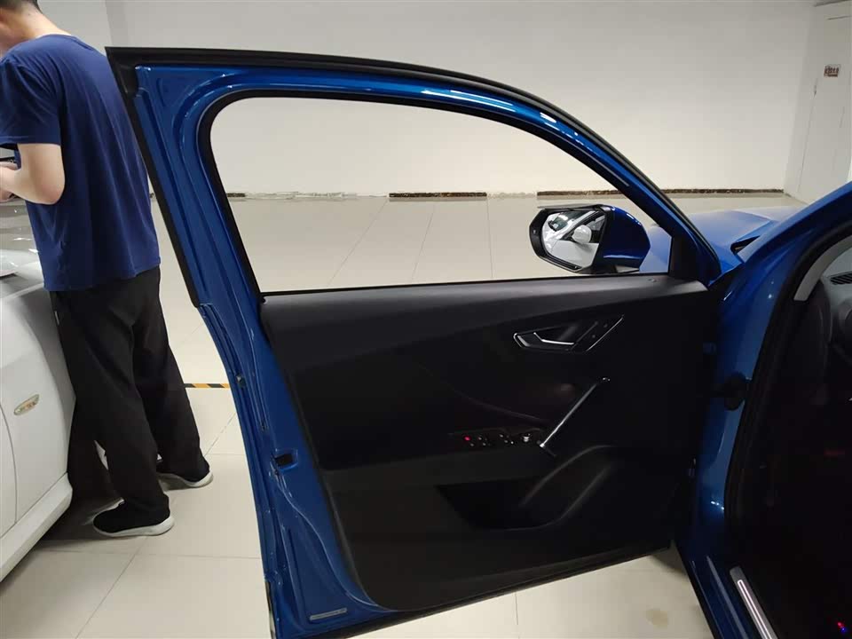 Audi Q2L Audi Q2L