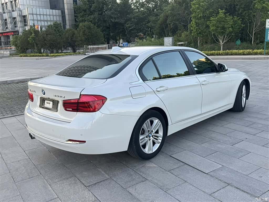 BMW 3 Series, 2017 12