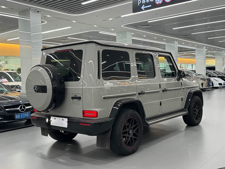 Mercedes-Benz G-class