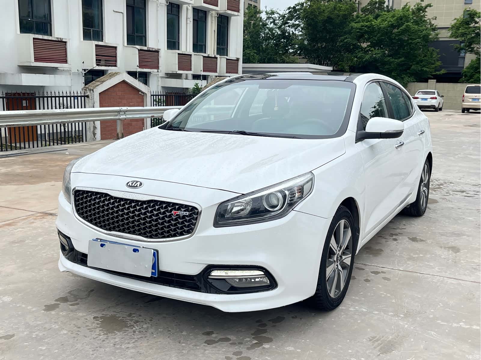 Kia K4, 2016 1