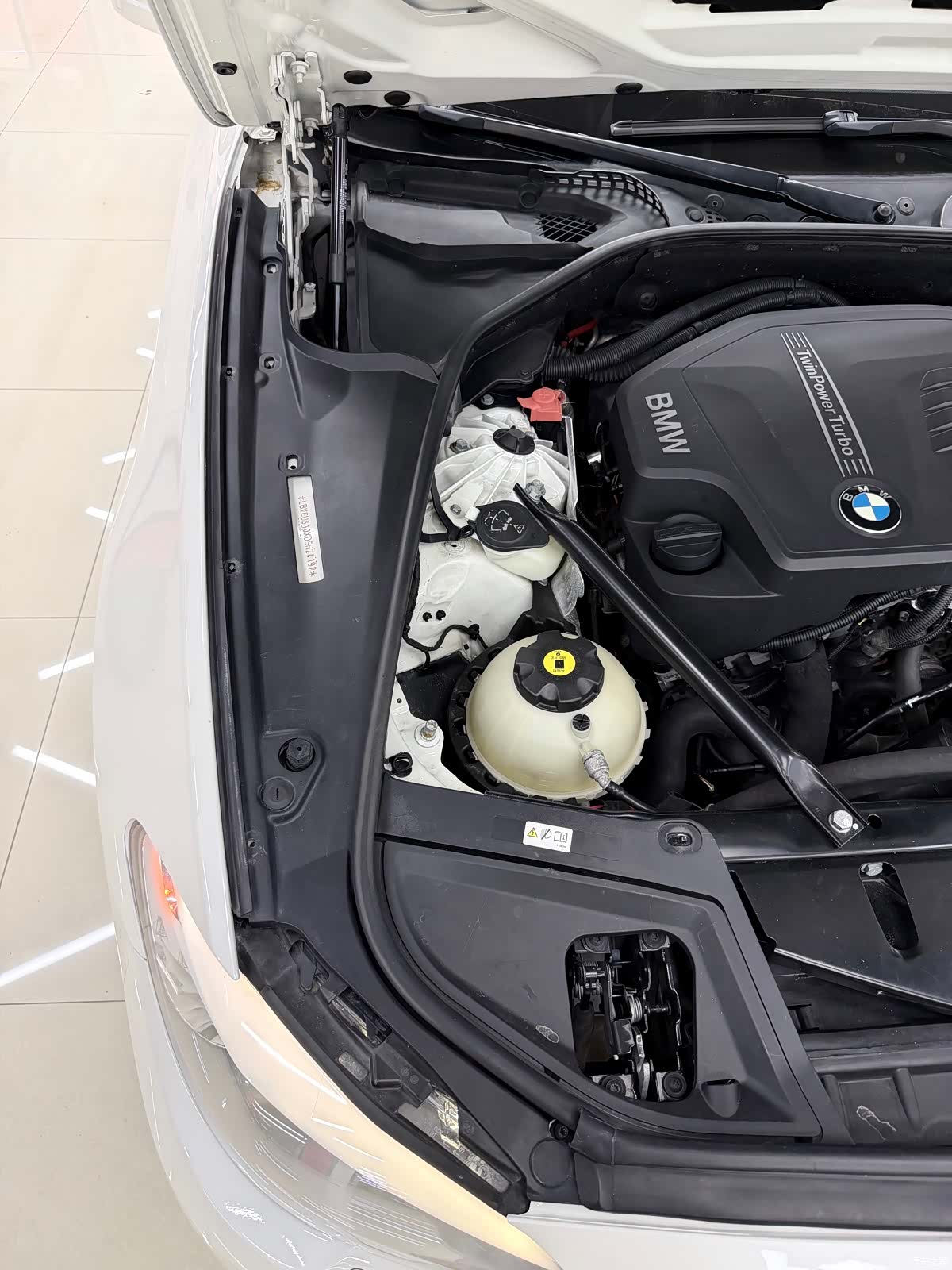 BMW 5 Series, 2013 29