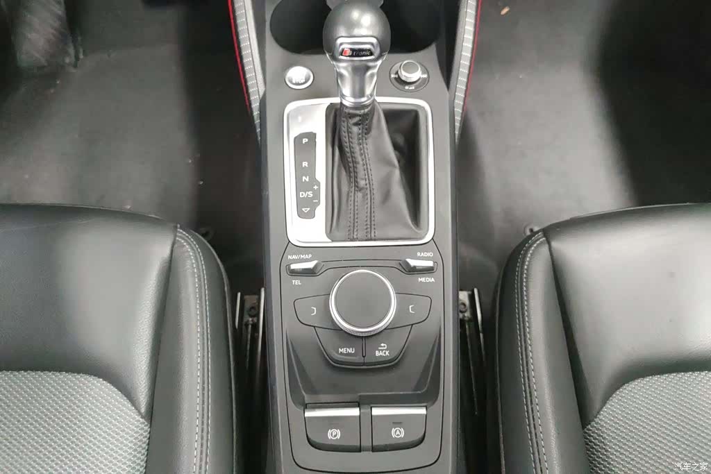 Audi Q2L, 2020 16