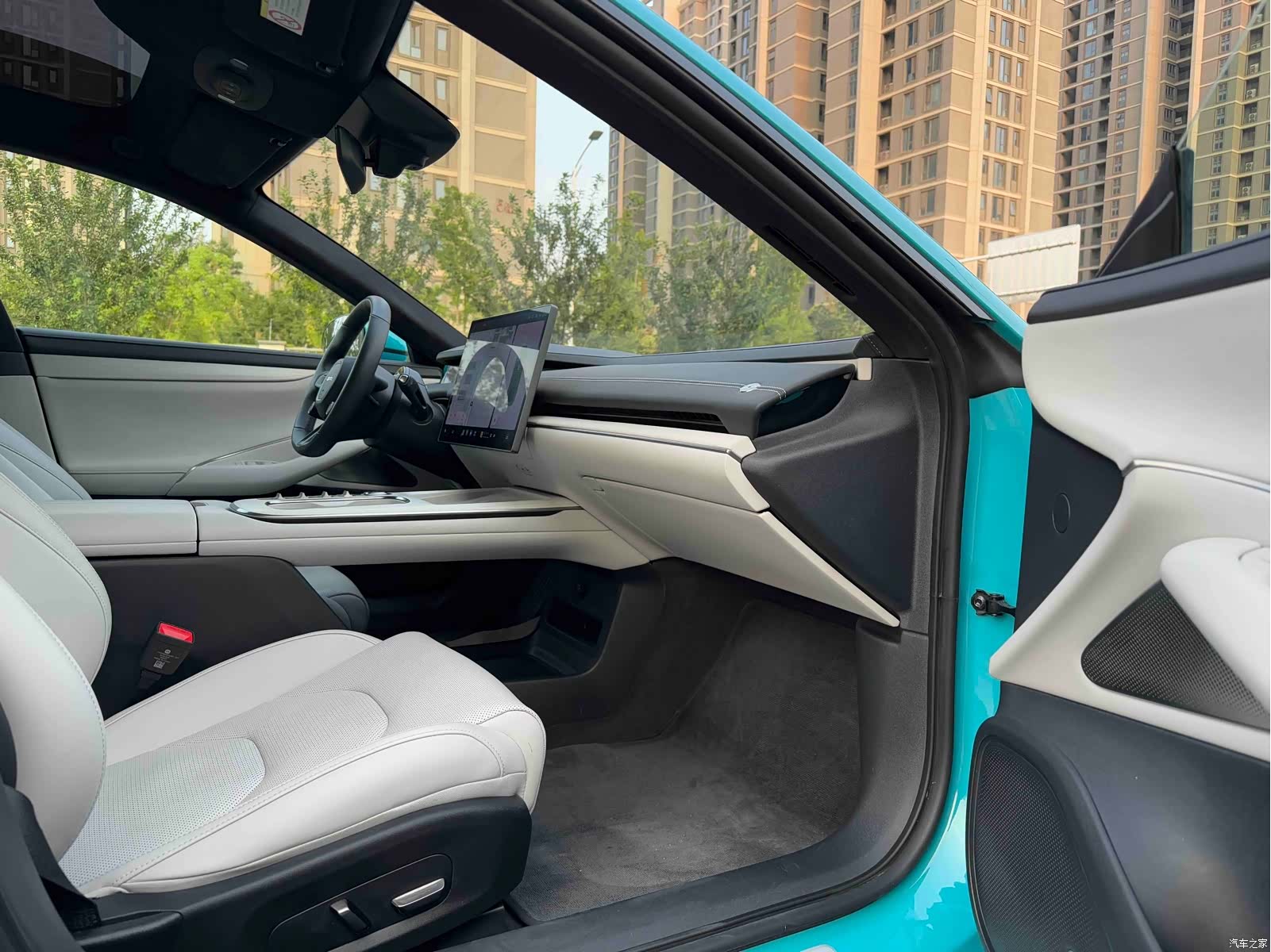 Xiaomi SU7, 2024 4
