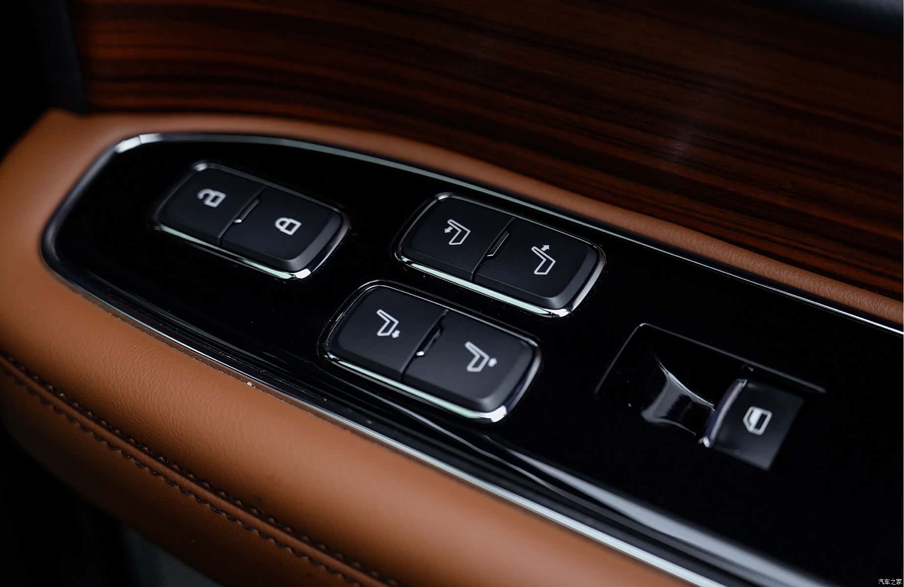 Lincoln Navigator, 2020 24