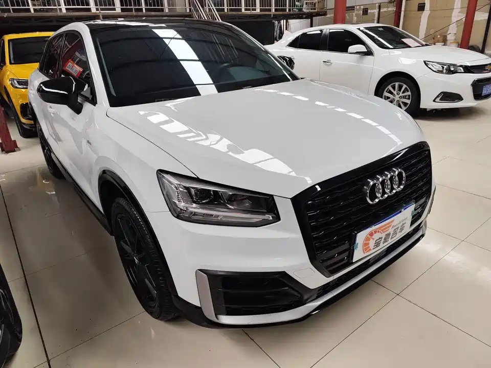 Audi Q2L Audi Q2L