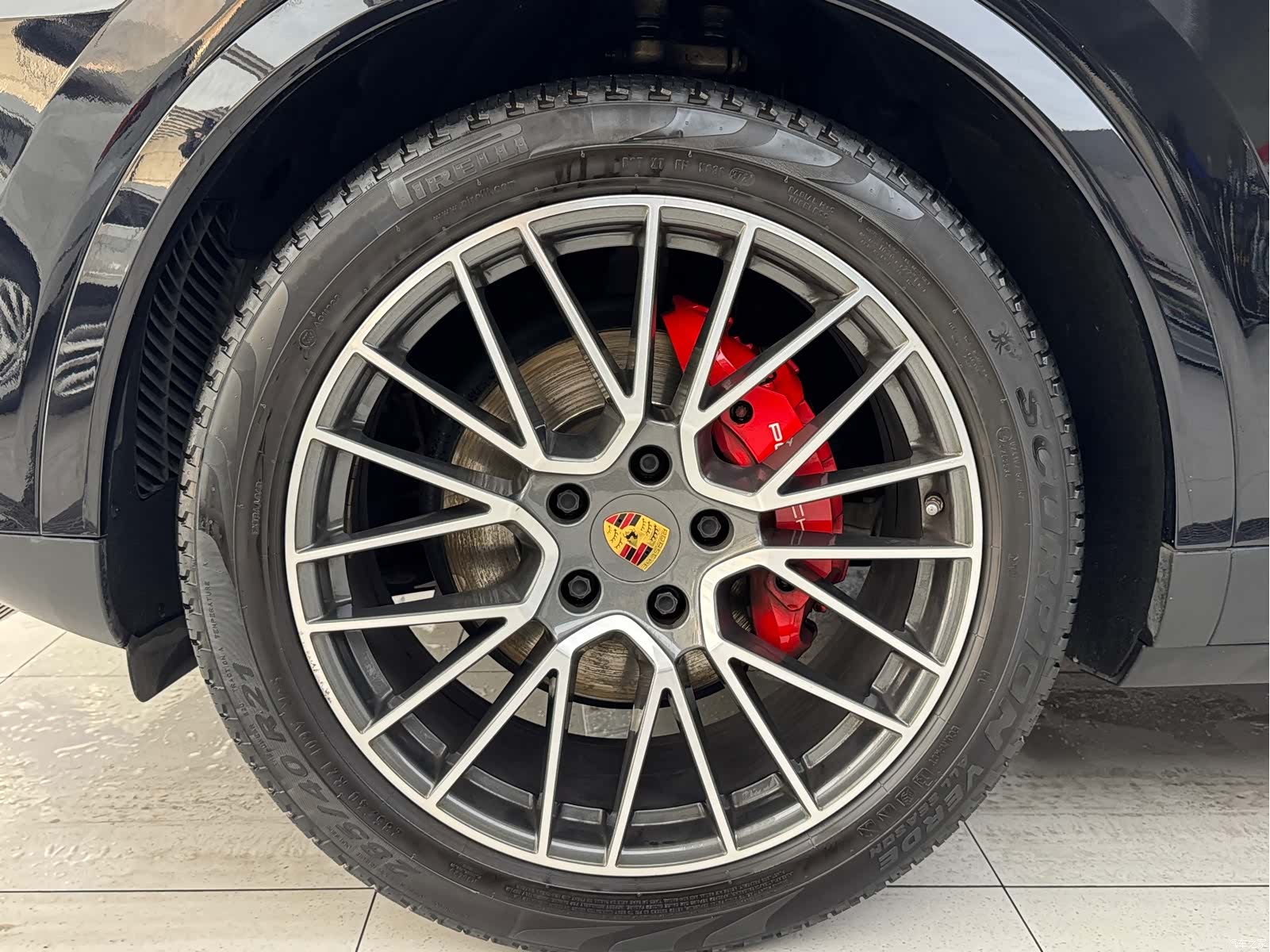 Porsche Cayenne, 2018 все фото