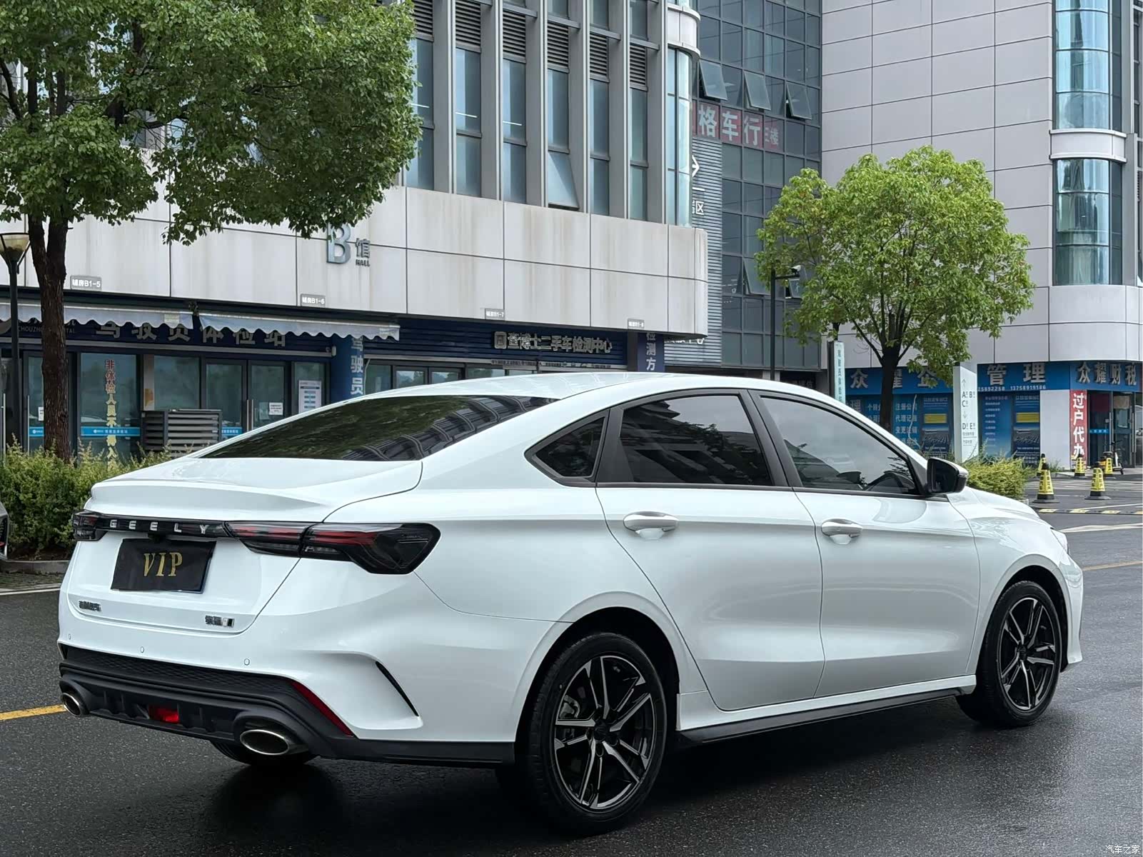 Geely Binray, 2025 15