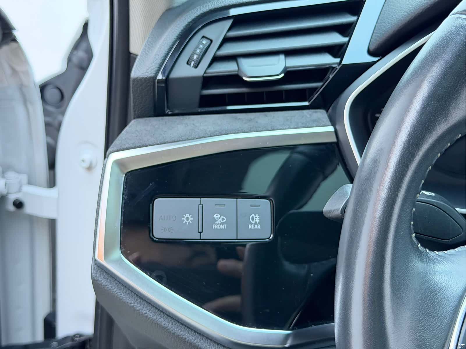 Audi Q3, 2023 6
