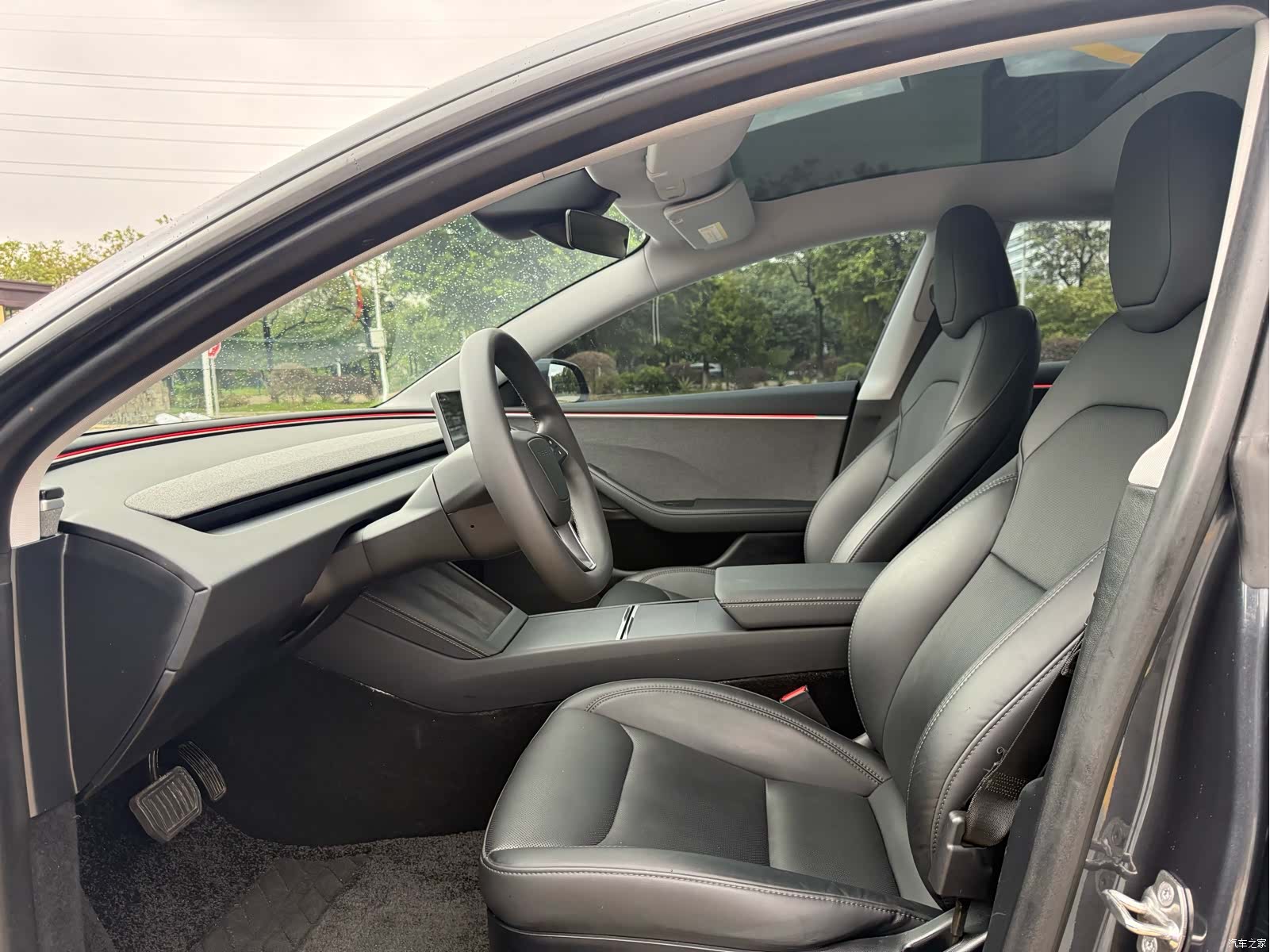 Tesla Model 3, 2024 4