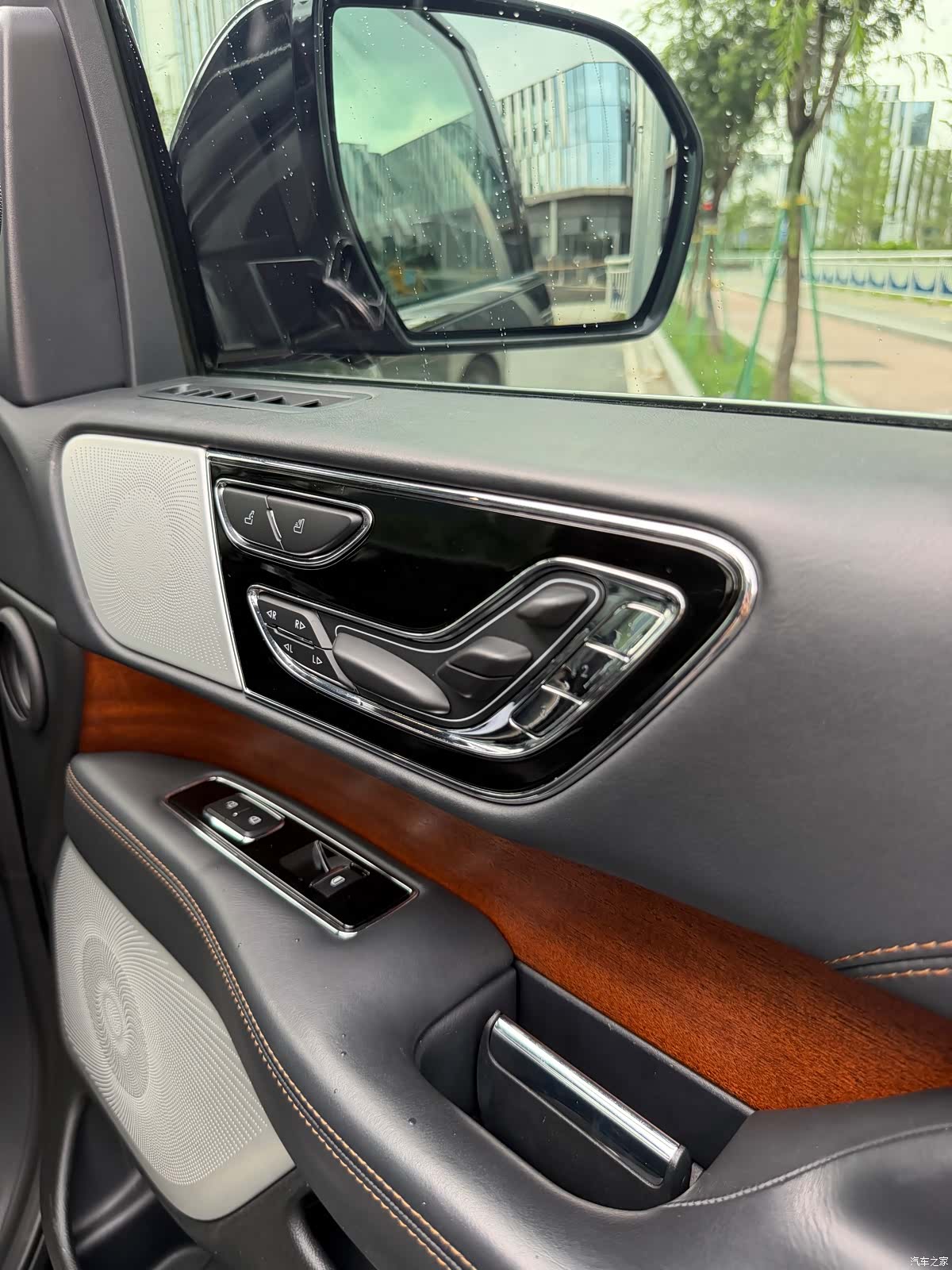 Lincoln Navigator, 2023 24