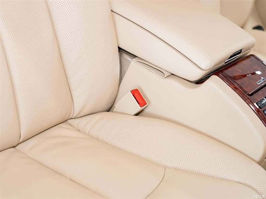 Maybach 62, 2009 21