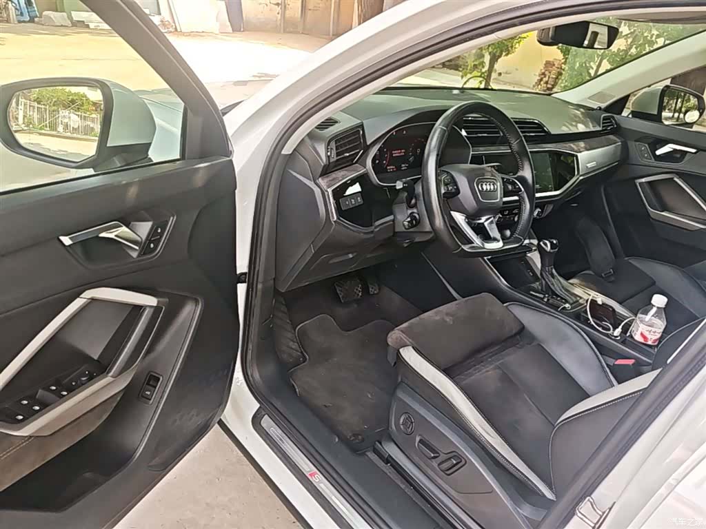 Audi Q3, 2020 16