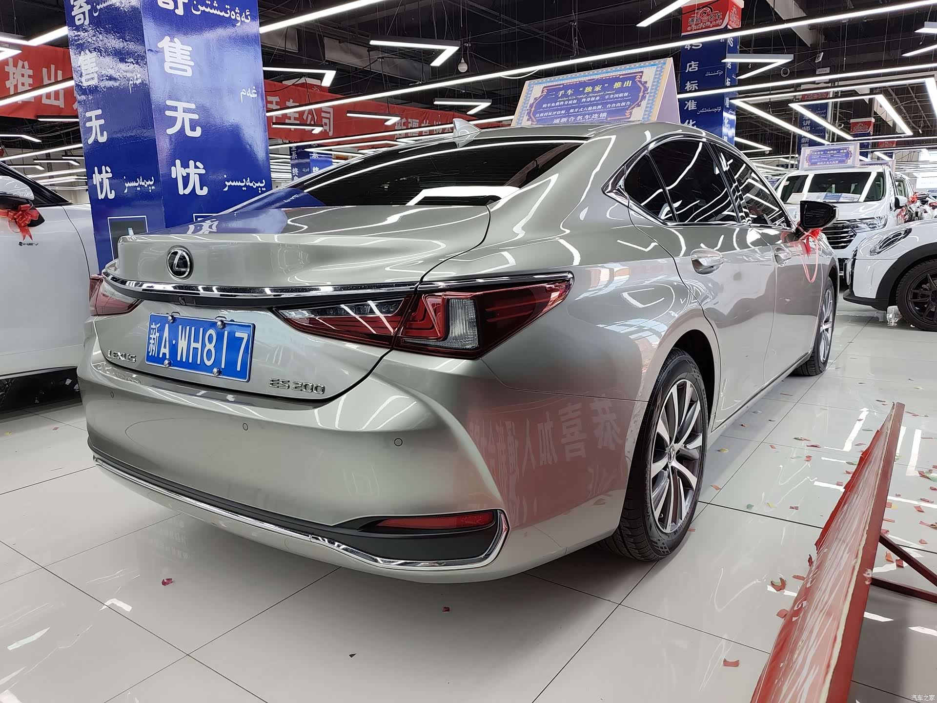 Lexus ES, 2019 9