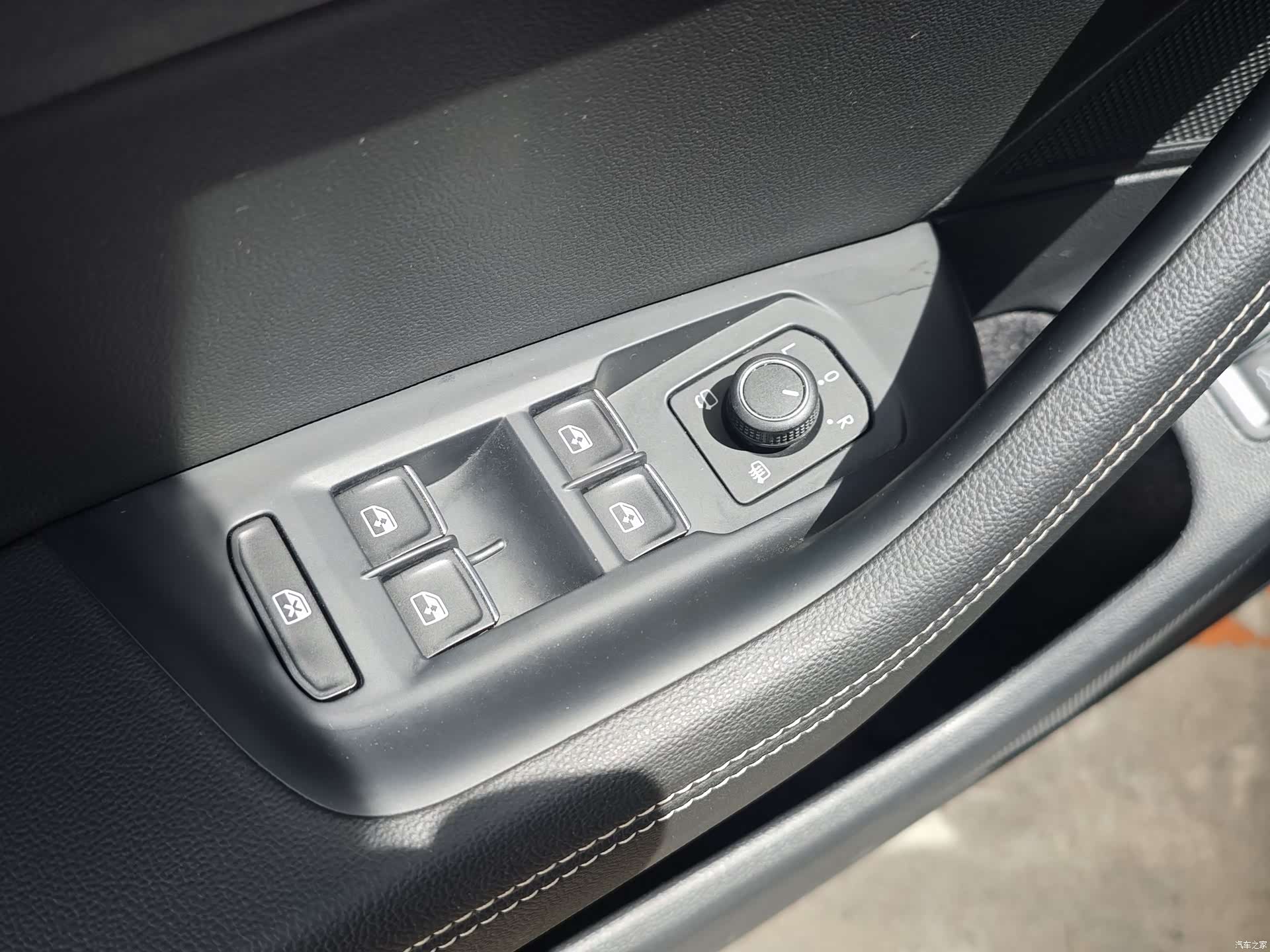 Volkswagen Magotan, 2024 10