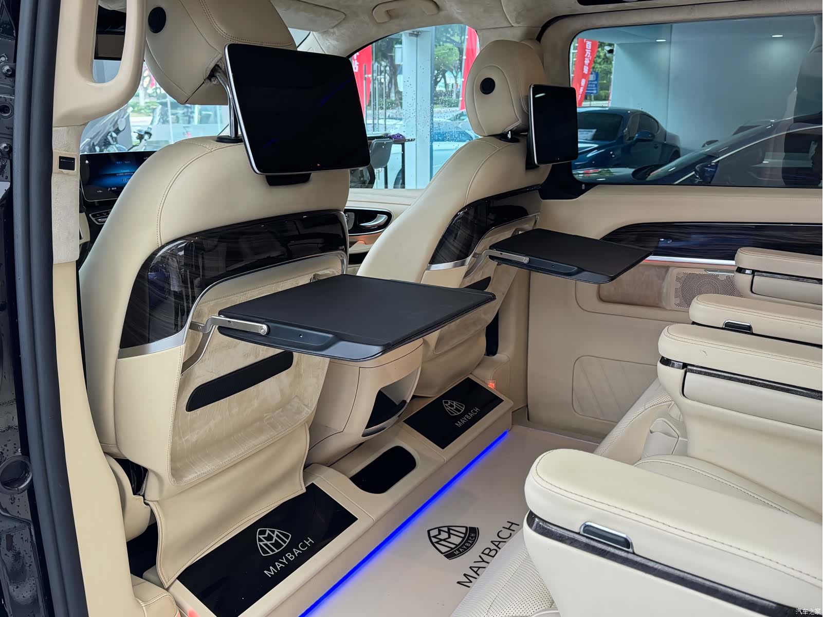 Mercedes-Benz V-Class, 2021 9