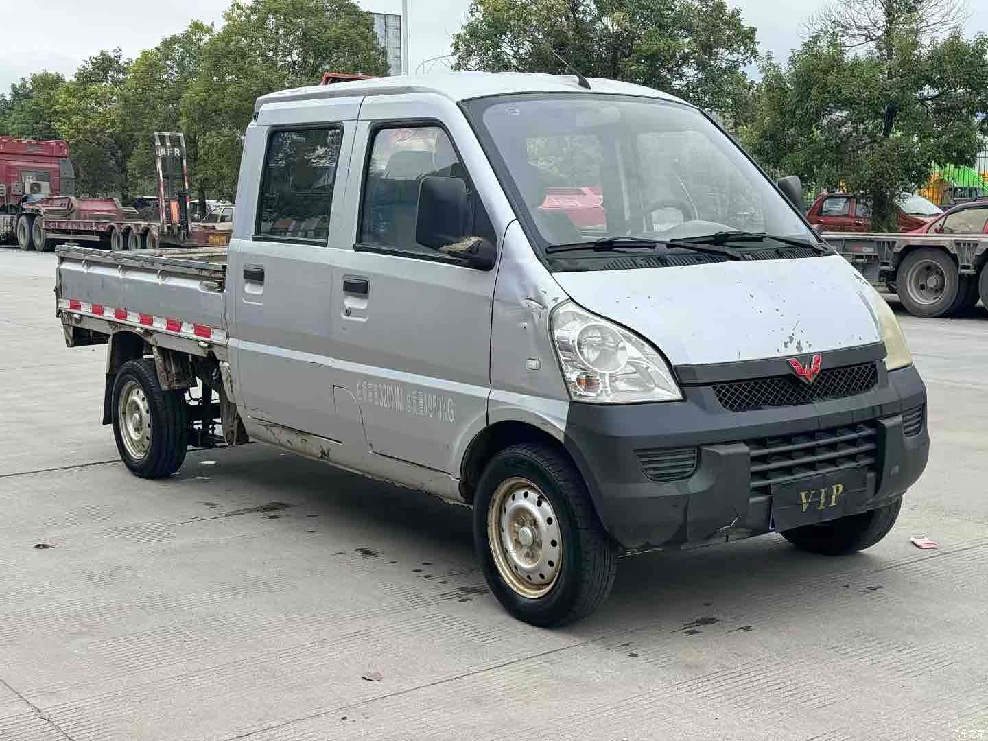 Wuling 1.2LLAQ, 2013 6