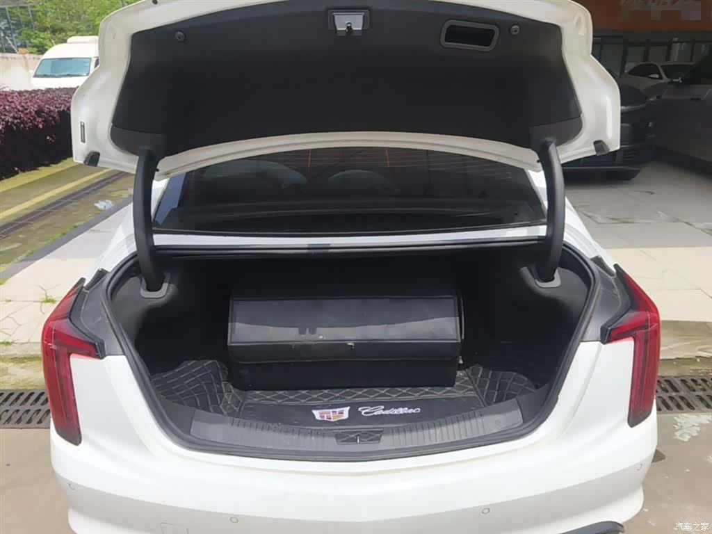 Cadillac CT5, 2022 19
