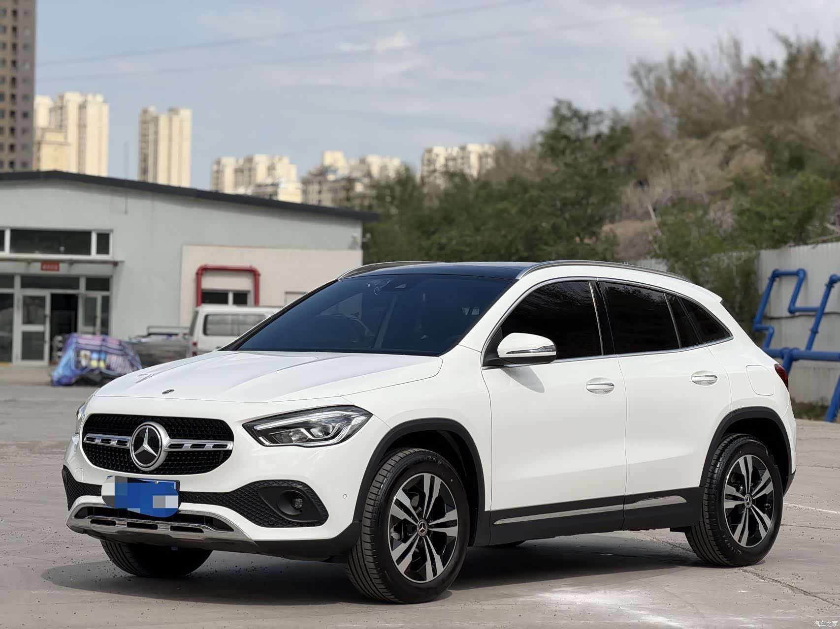 Mercedes-Benz GLA
