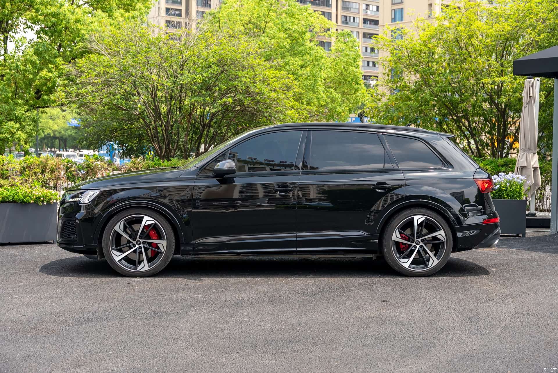Audi Q7, 2025 3