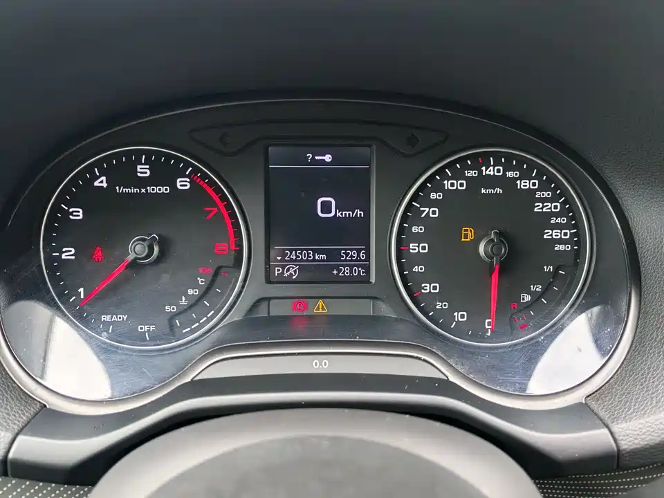 Audi Q2L