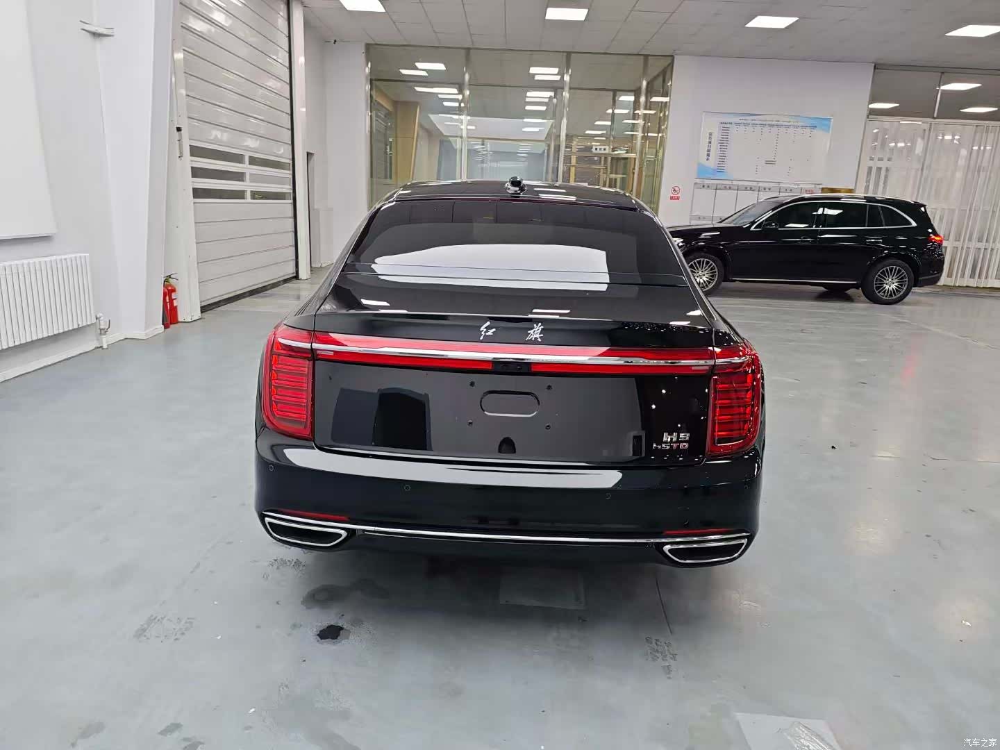 Hongqi H9, 2022 8