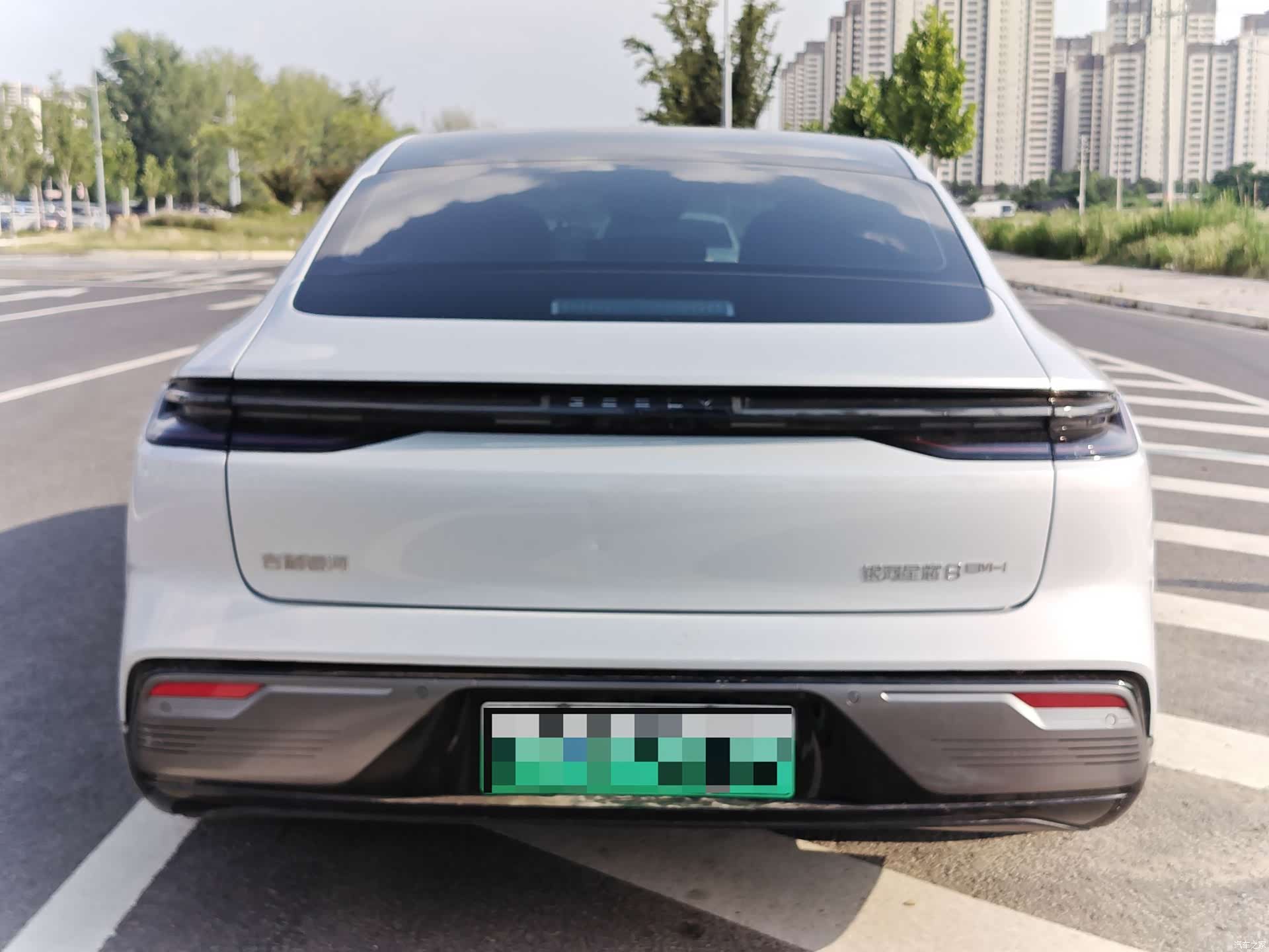 Geely 8, 2025 8