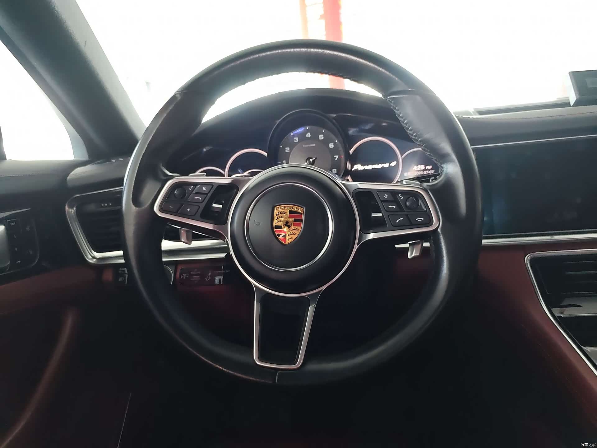 Porsche Panamera, 2018 9