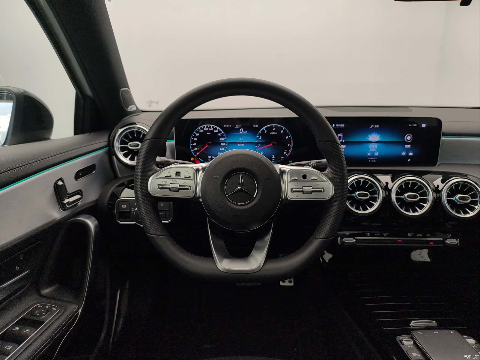 Mercedes-Benz A-Class, 2020 15