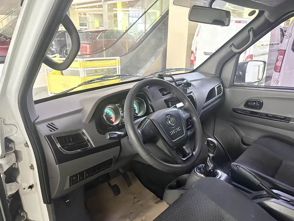 Dongfeng Yufeng Yufeng EM26