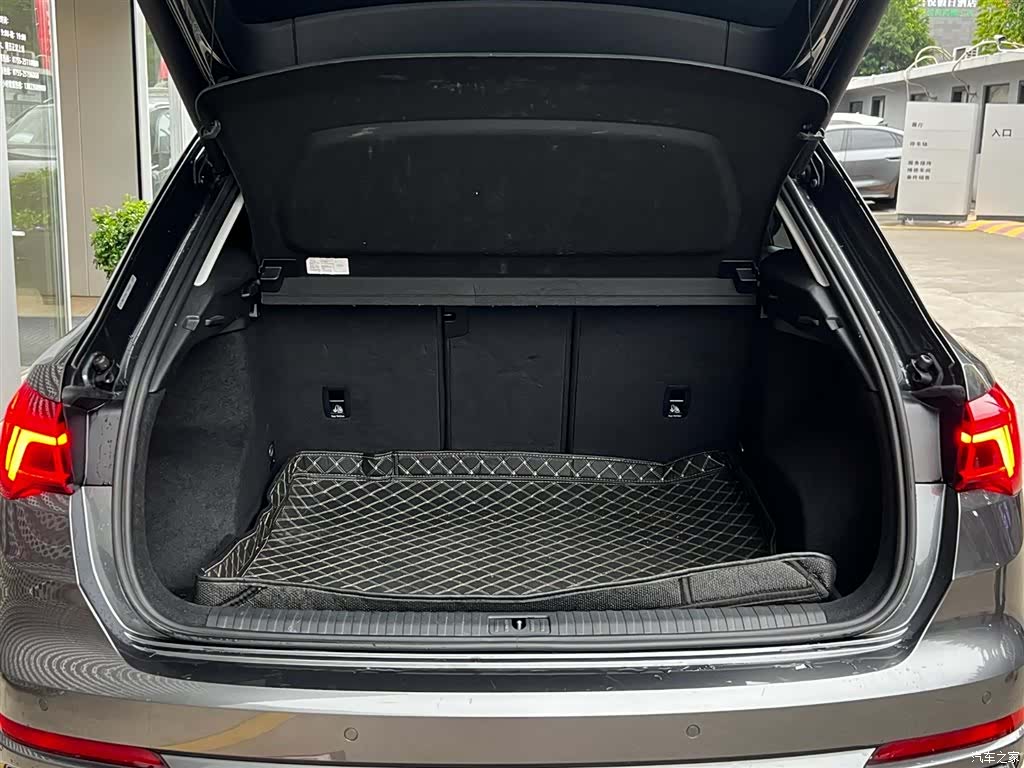 Audi Q3, 2021 25