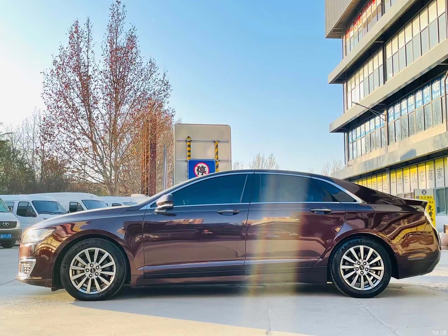 Lincoln MKZ, 2019 4