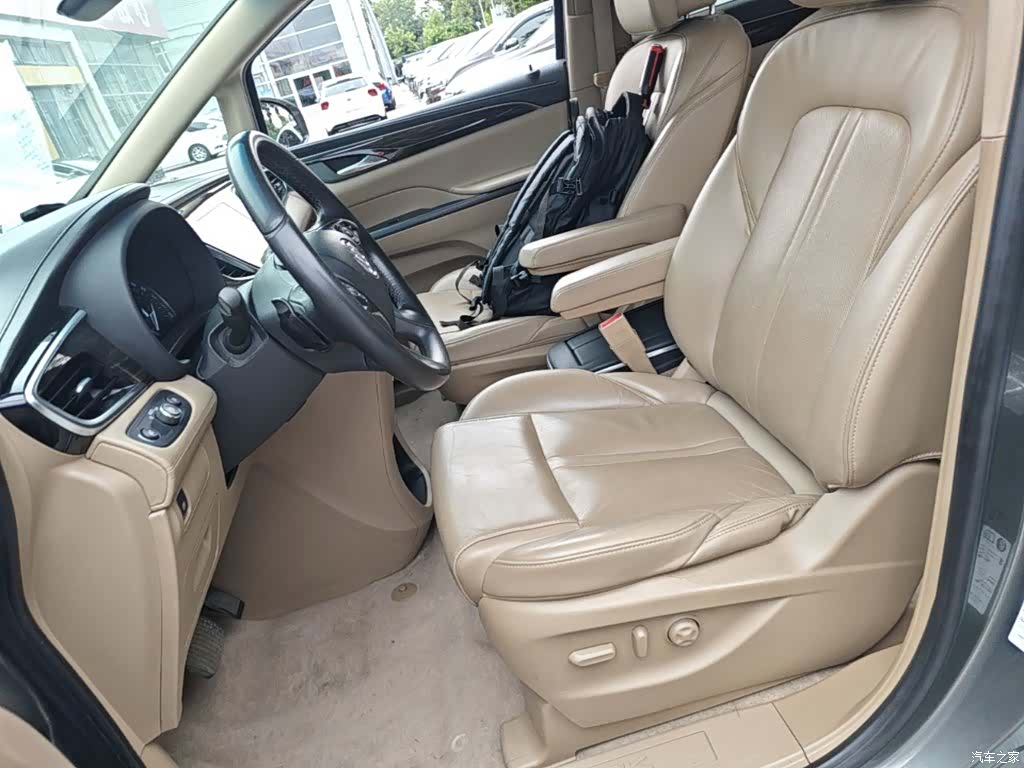 Buick GL8, 2019 15
