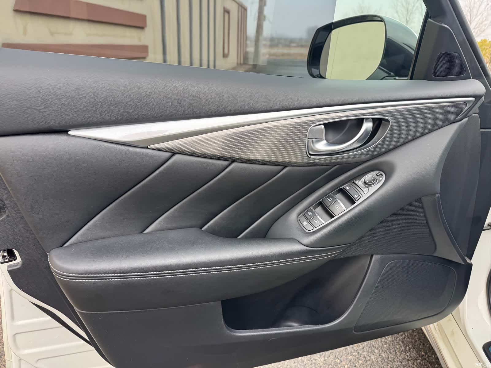 Infiniti Q50L, 2015 13