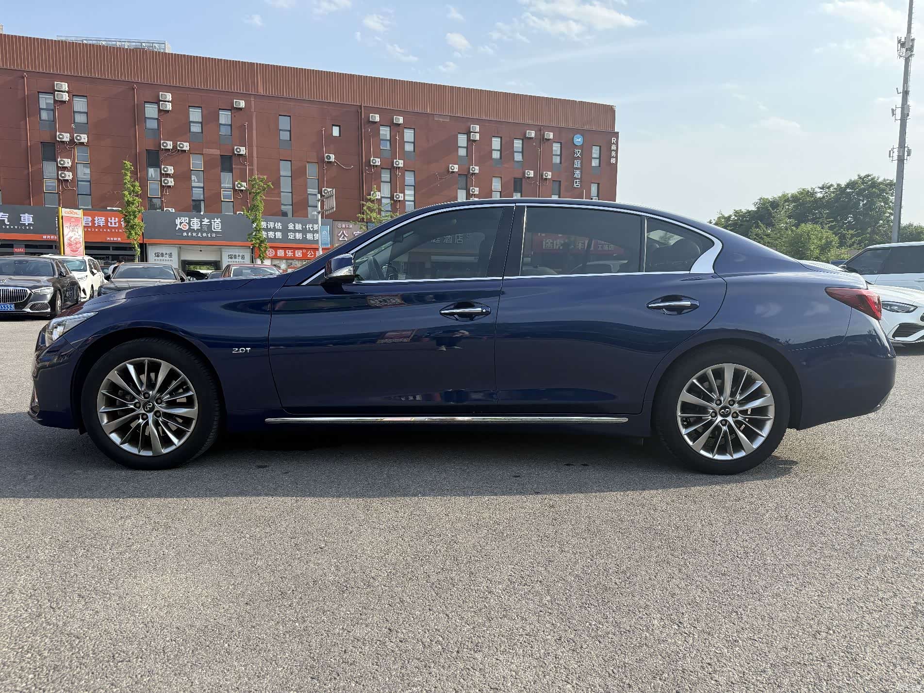 Infiniti Q50L, 2018 12