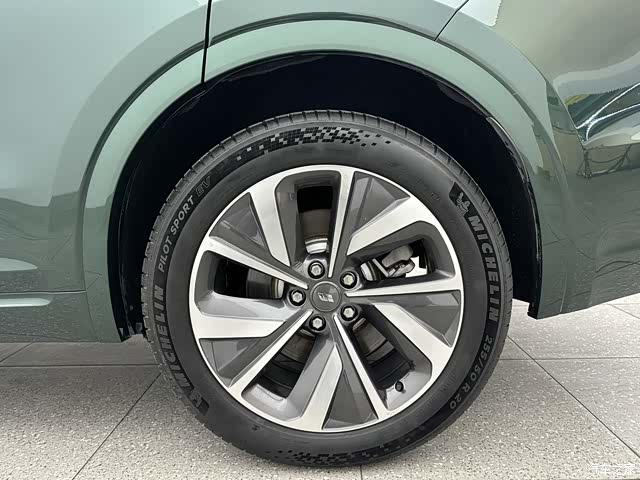 Li Auto ONE, 2022 16
