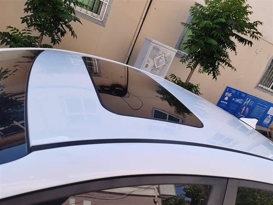 Hyundai Lead Hyundai Lead