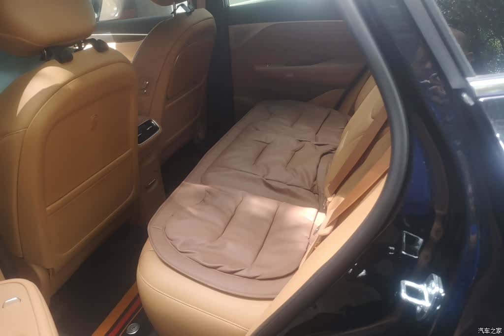 DongFeng L8, 2025 11